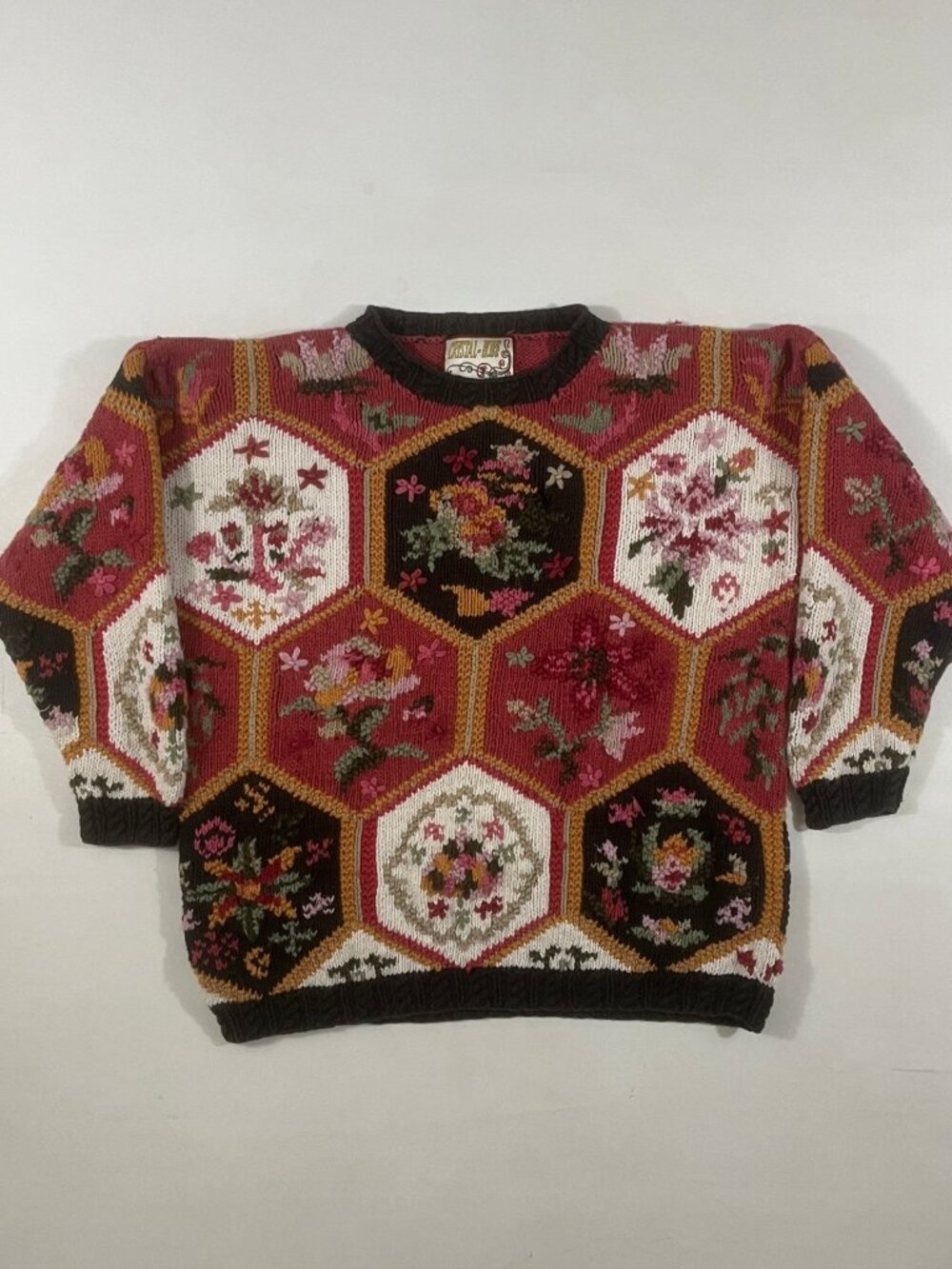Vintage 90s Crystal-Kobe Floral Tapestry Hexagon Patchwork Chunky Knit Sweater S